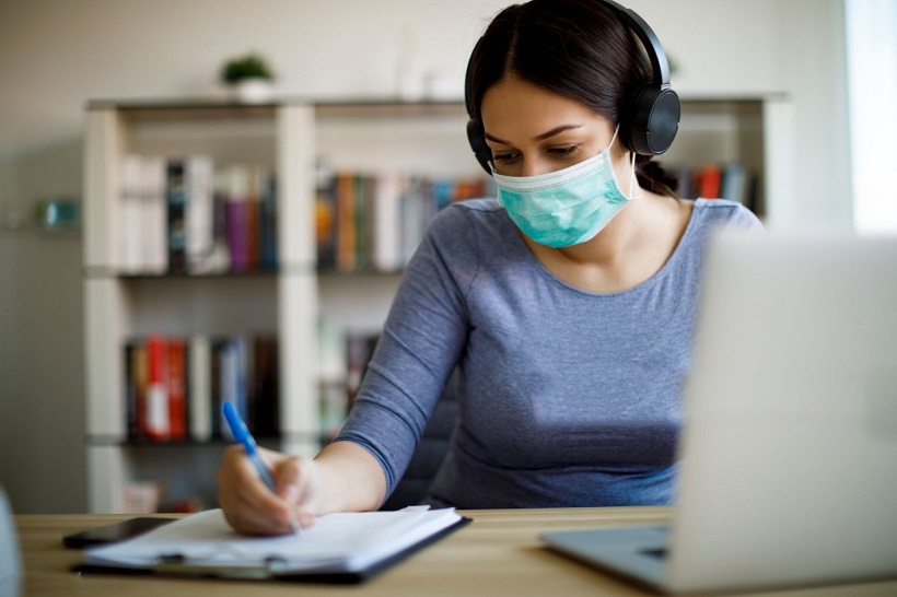 تدریس آنلاین- teacher